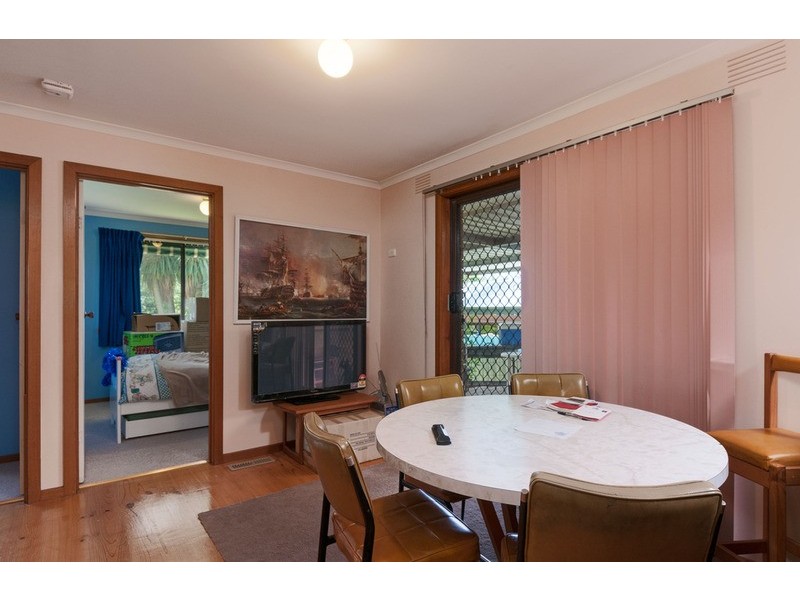 5 Maralee Drive, Mooroolbark VIC 3138