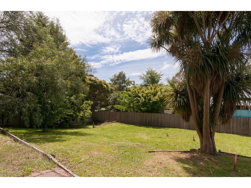 5 Maralee Drive, Mooroolbark VIC 3138