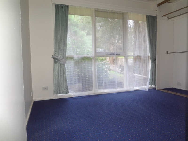 345 Hull Road, Mooroolbark VIC 3138