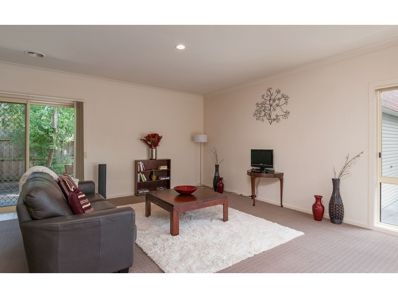 4/8-10 Wordsworth Street, Mooroolbark VIC 3138