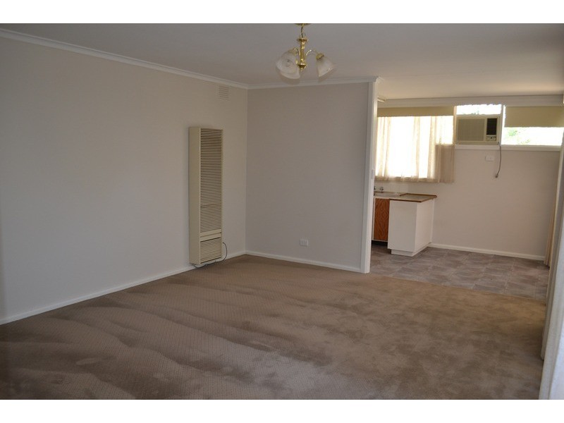 4/14 Kitchener  Road, Croydon VIC 3136