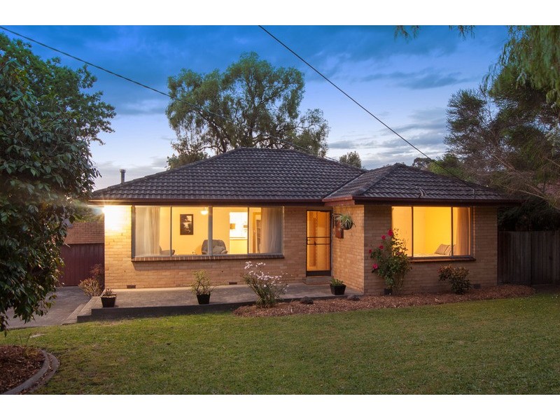 121 Pembroke Road, Mooroolbark VIC 3138