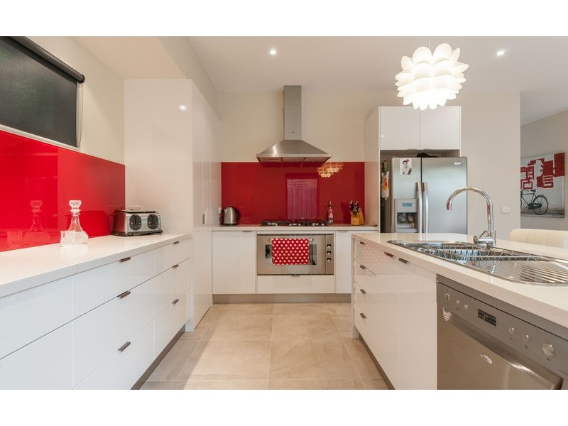 20a Lomond Avenue, Kilsyth VIC 3137