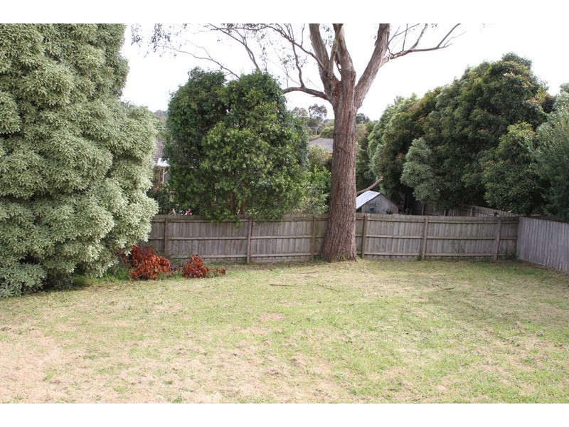 21 Sweetland Road, Mooroolbark VIC 3138