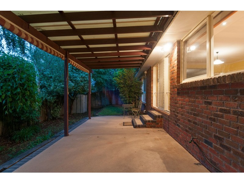 5 Tony Place, Mooroolbark VIC 3138