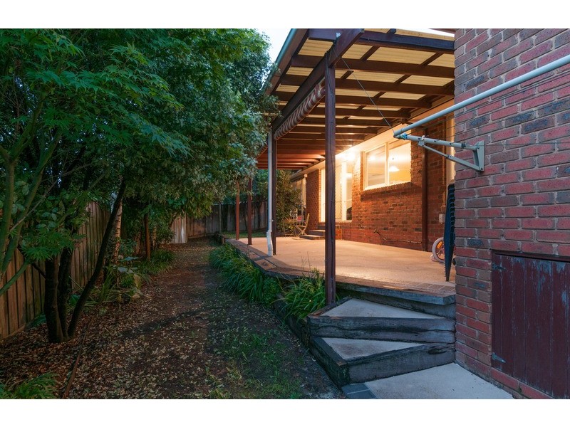 5 Tony Place, Mooroolbark VIC 3138