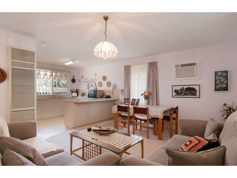 1/200 Hull Road, Mooroolbark VIC 3138