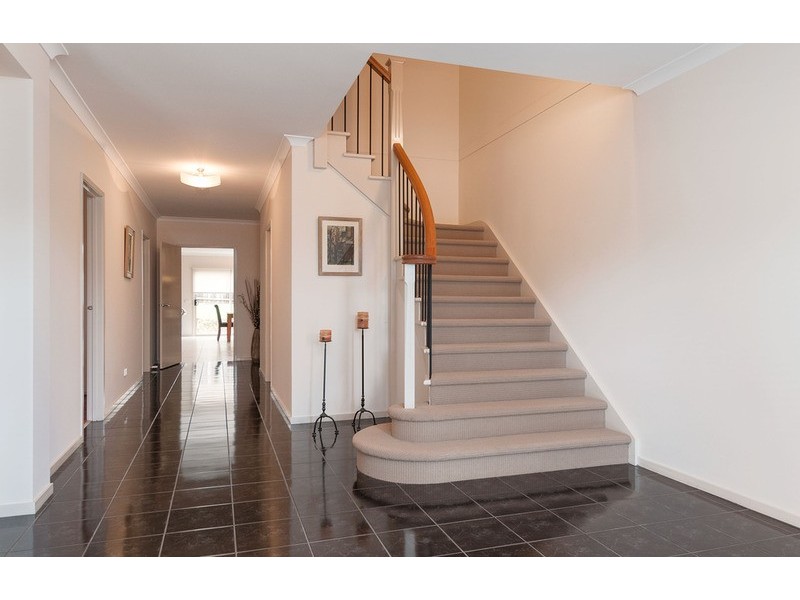 54 Larbert  Road, Mooroolbark VIC 3138