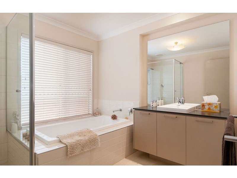 54 Larbert  Road, Mooroolbark VIC 3138