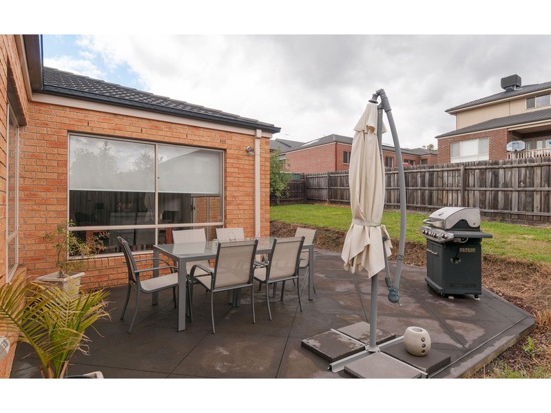 54 Larbert  Road, Mooroolbark VIC 3138