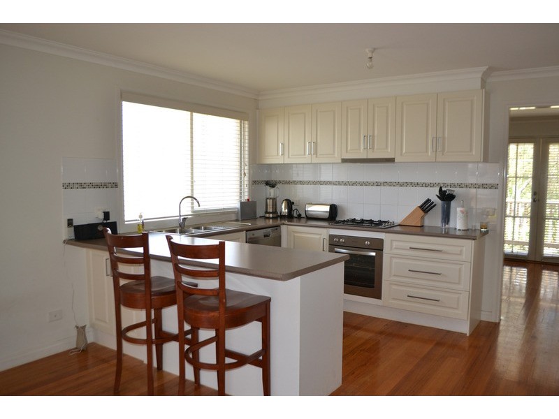 2/187 Lincoln  Road, Mooroolbark VIC 3138
