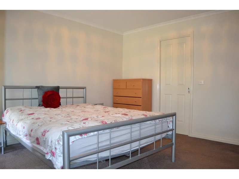 2/187 Lincoln  Road, Mooroolbark VIC 3138