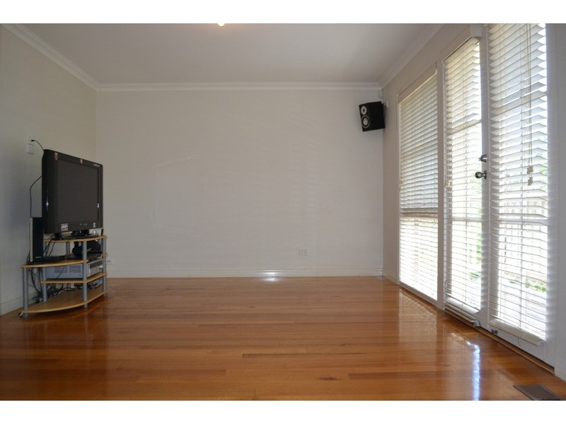 2/187 Lincoln  Road, Mooroolbark VIC 3138