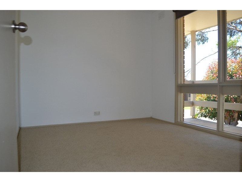 13 Churchill  Drive, Mooroolbark VIC 3138