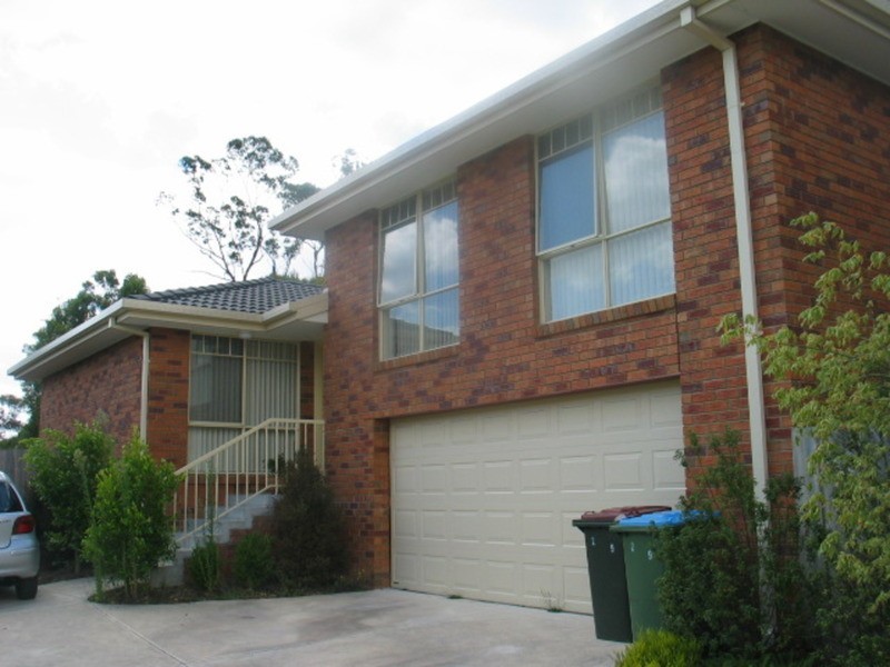 2/9-11 Zealandia  Road, Croydon VIC 3136