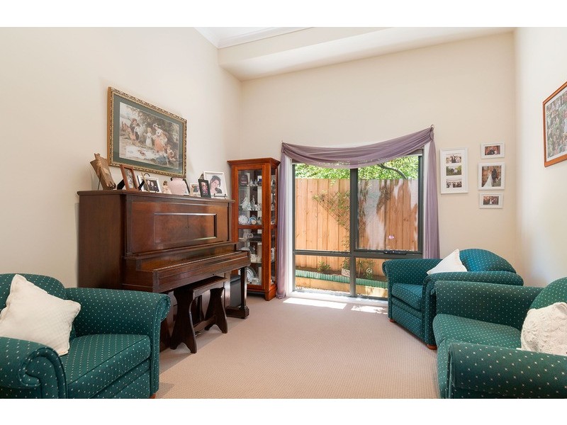 3/33 Ruskin Avenue, Croydon VIC 3136