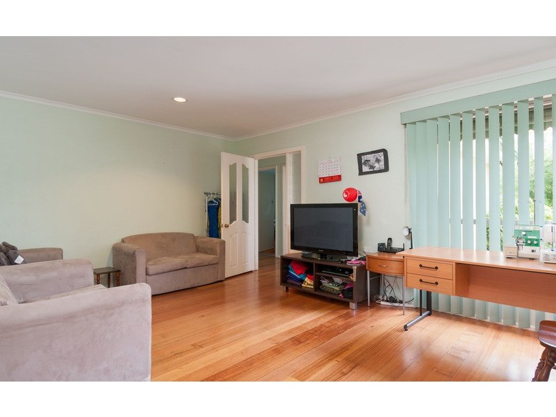 6 Kathy Court, Mooroolbark VIC 3138