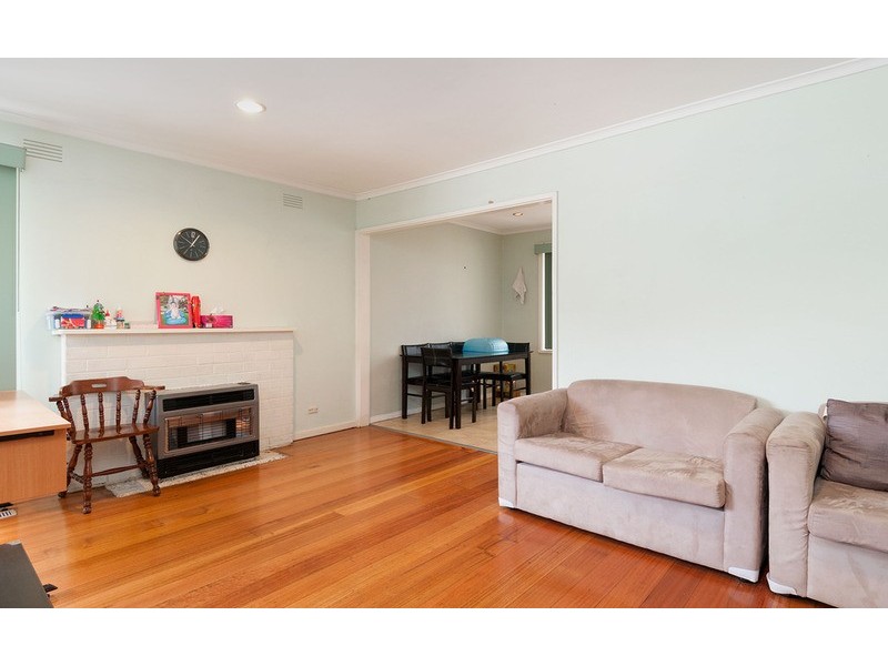 6 Kathy Court, Mooroolbark VIC 3138