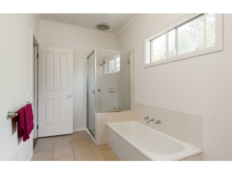 2/45 Bambra Street, Croydon VIC 3136