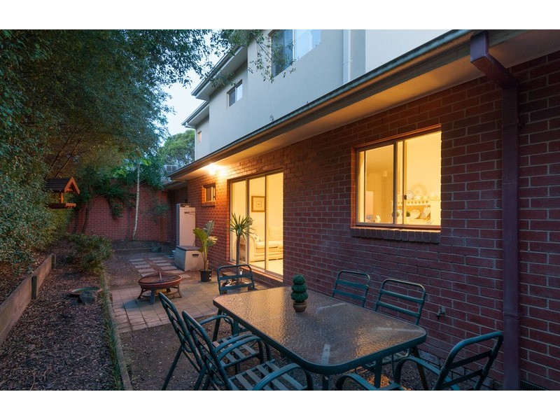 2/45 Bambra Street, Croydon VIC 3136