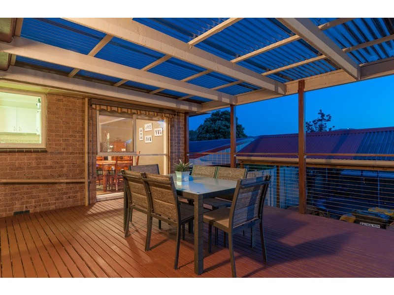 15 Nambour Drive, Mooroolbark VIC 3138
