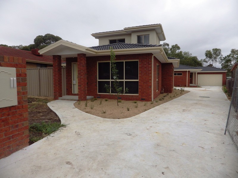 1/85 Esther Crescent, Mooroolbark VIC 3138