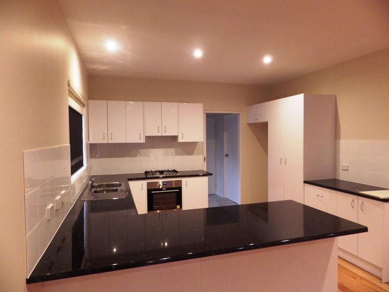 1/85 Esther Crescent, Mooroolbark VIC 3138