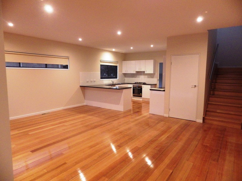 1/85 Esther Crescent, Mooroolbark VIC 3138