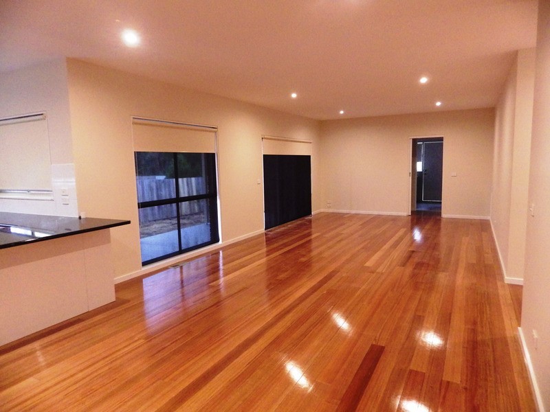 2/85 Esther Crescent, Mooroolbark VIC 3138