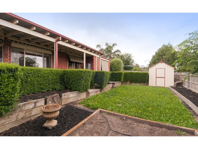 5 Paris  Court, Mooroolbark VIC 3138