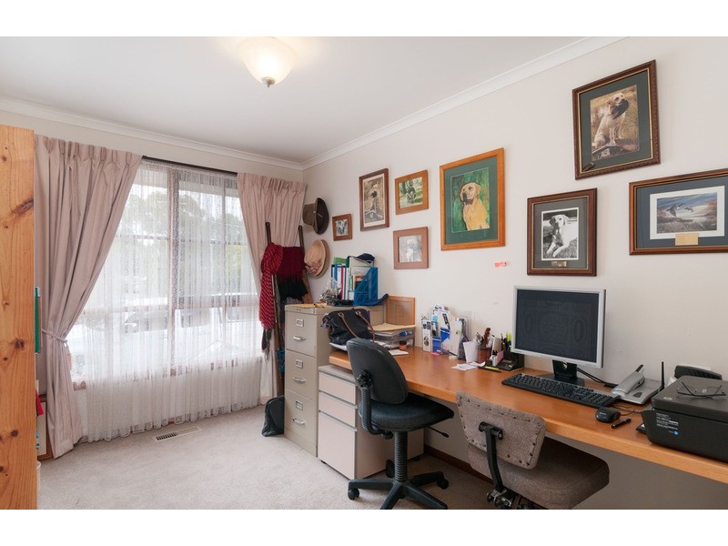 6 Chisholm Court, Croydon North VIC 3136