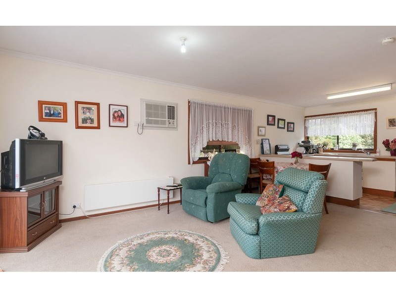 6 Chisholm Court, Croydon North VIC 3136