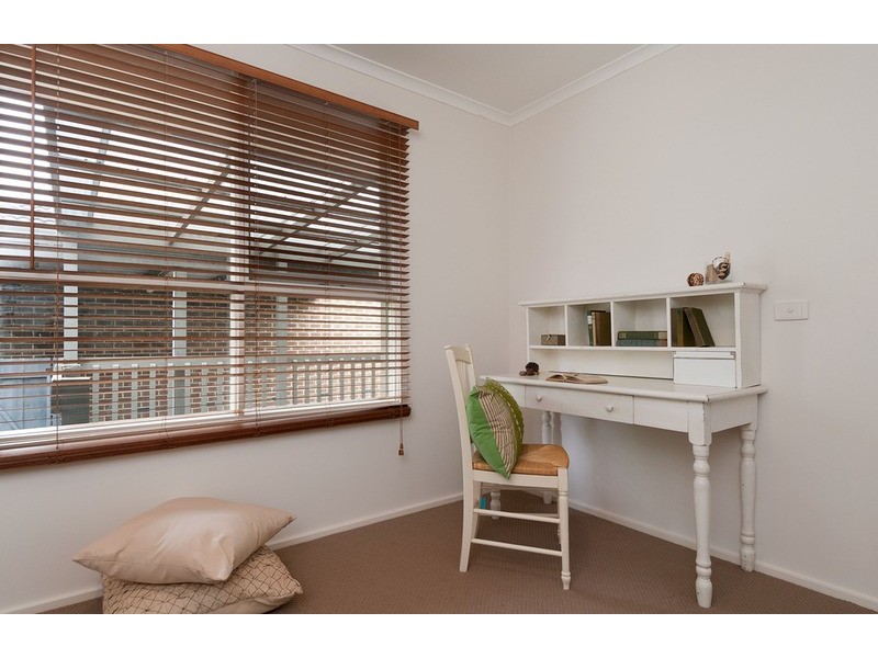 56 Longfellow Avenue, Mooroolbark VIC 3138