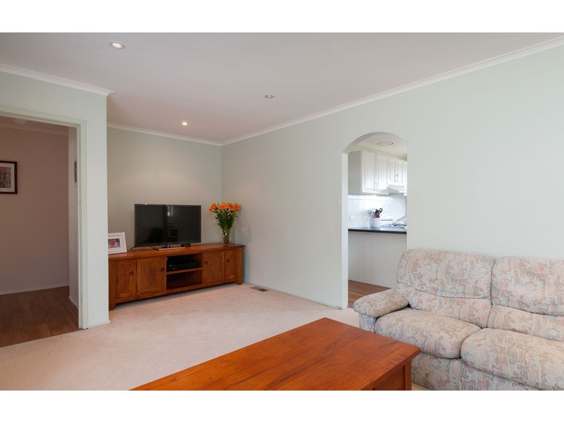 25 Lawson Road, Mooroolbark VIC 3138