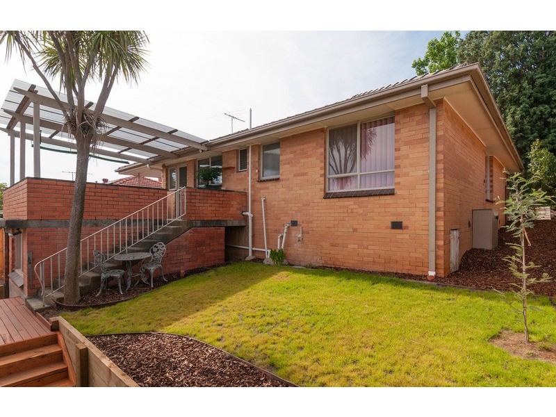 25 Lawson Road, Mooroolbark VIC 3138