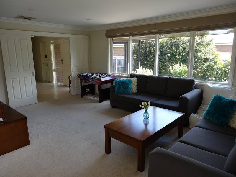 44 Savanna Drive, Mooroolbark VIC 3138