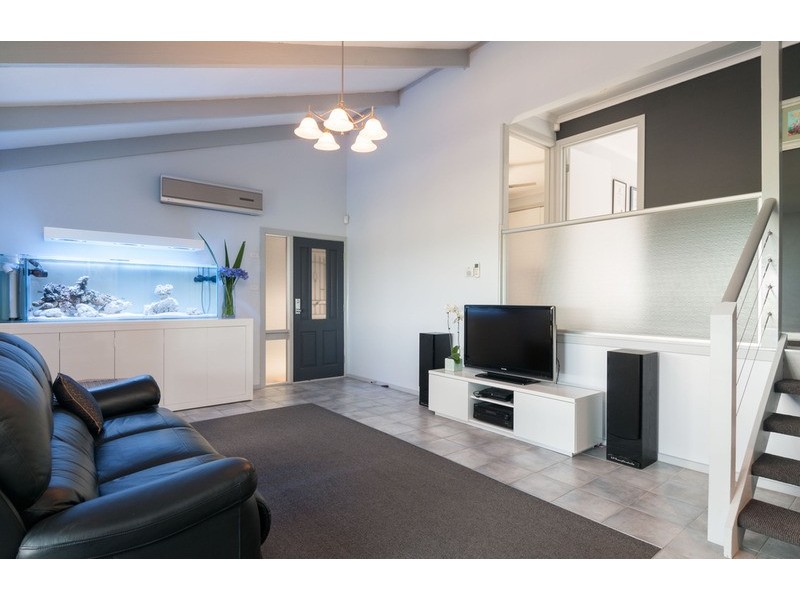 15 Edward Road, Chirnside Park VIC 3116