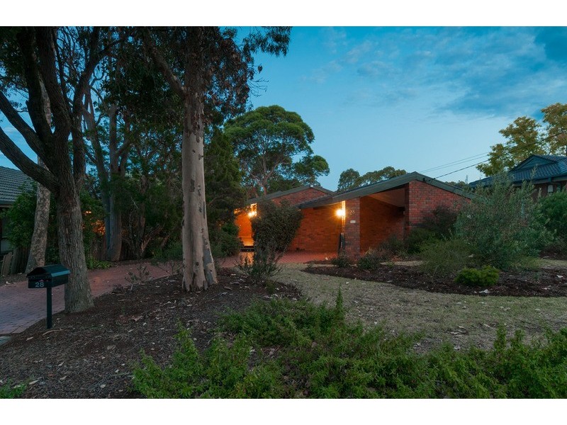 28 Rolloway Rise, Chirnside Park VIC 3116