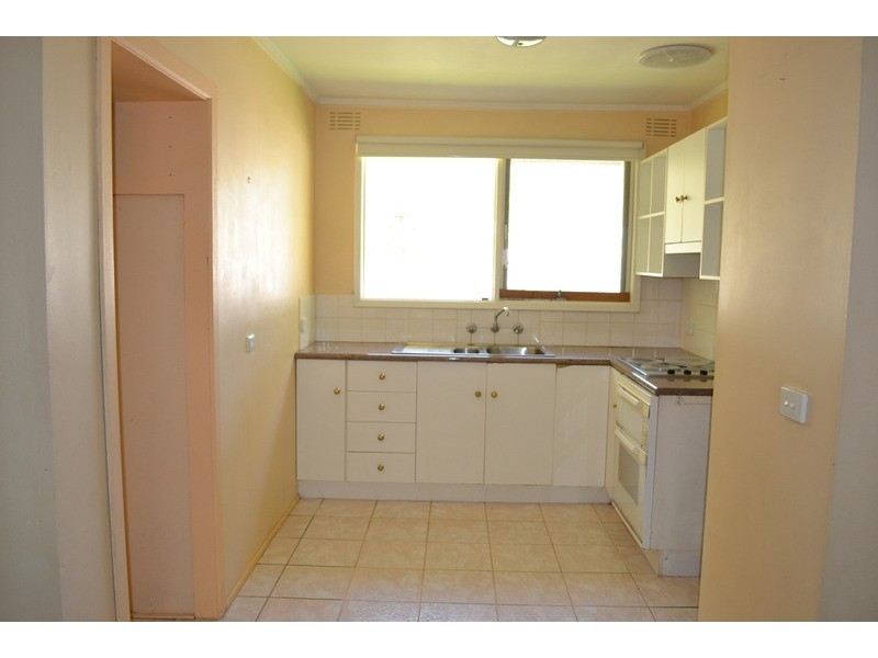 3/64 Warrien  Road, Croydon VIC 3136