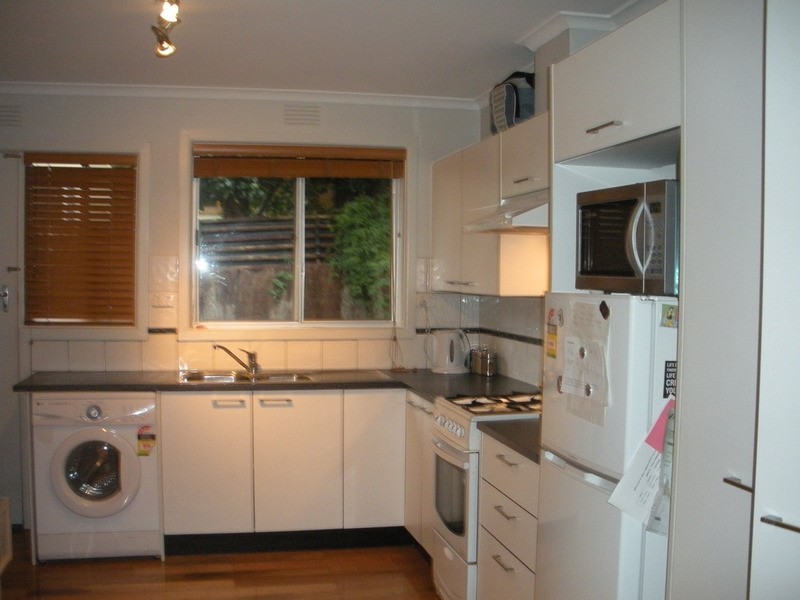 2/6 Stirling Road, Croydon VIC 3136