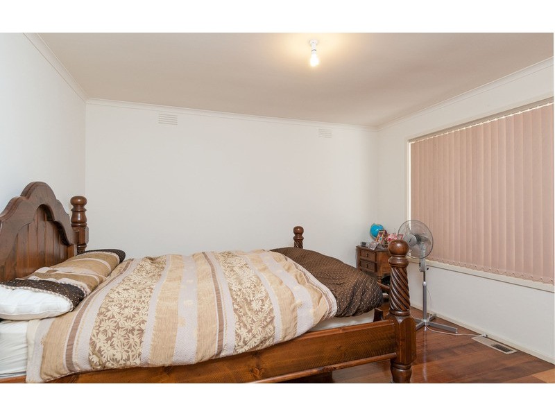 17 Nolan Avenue, Mooroolbark VIC 3138