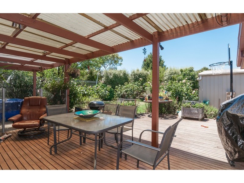 72 Landscape Drive, Mooroolbark VIC 3138