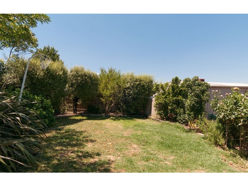 72 Landscape Drive, Mooroolbark VIC 3138