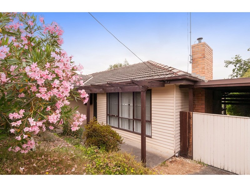 7 Kalimna Street, Mooroolbark VIC 3138