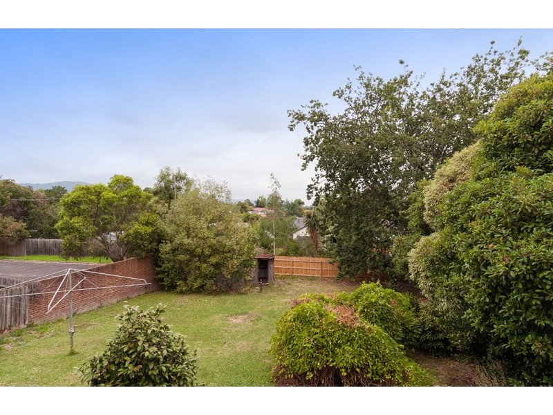 7 Kalimna Street, Mooroolbark VIC 3138