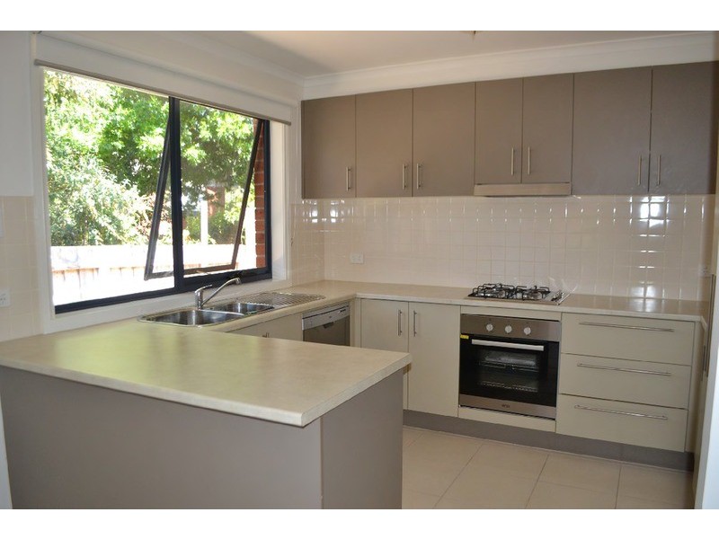 2/5 Gray Court, Mooroolbark VIC 3138