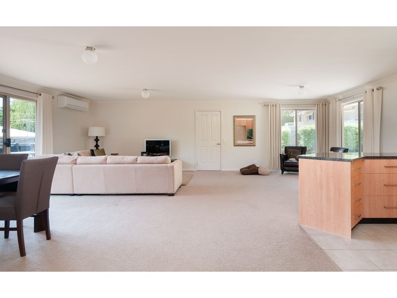 53a Balmoral  Street, Kilsyth VIC 3137