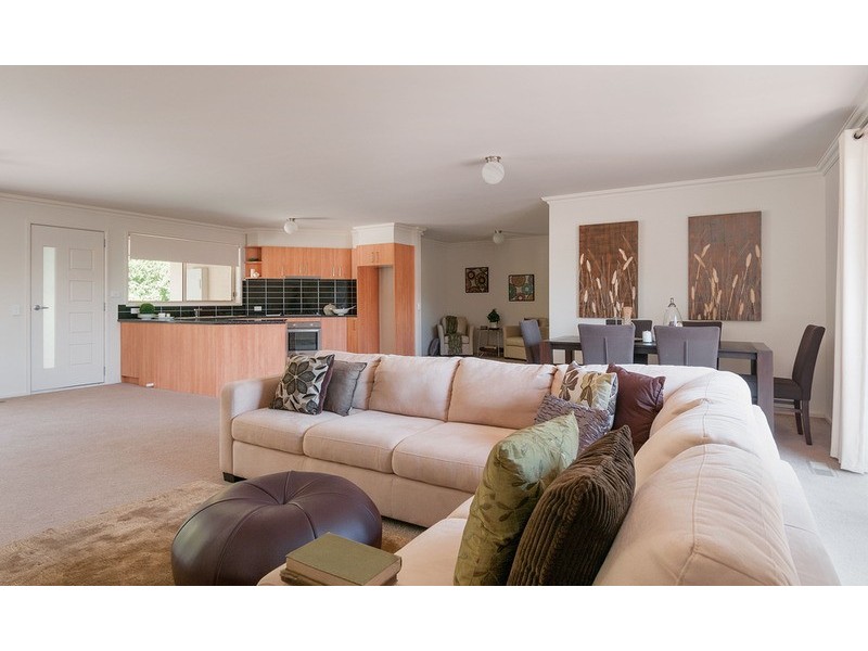 53a Balmoral  Street, Kilsyth VIC 3137