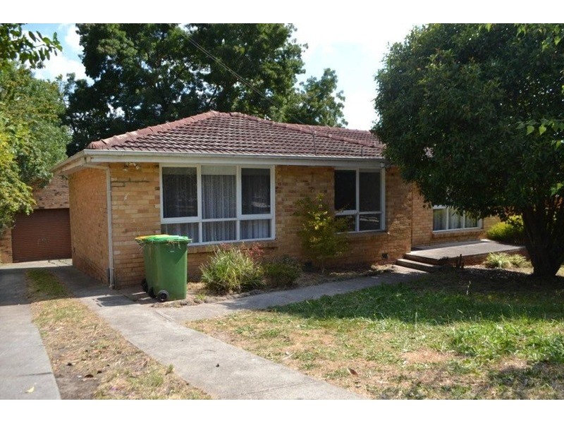 32 Taylor Road, Mooroolbark VIC 3138