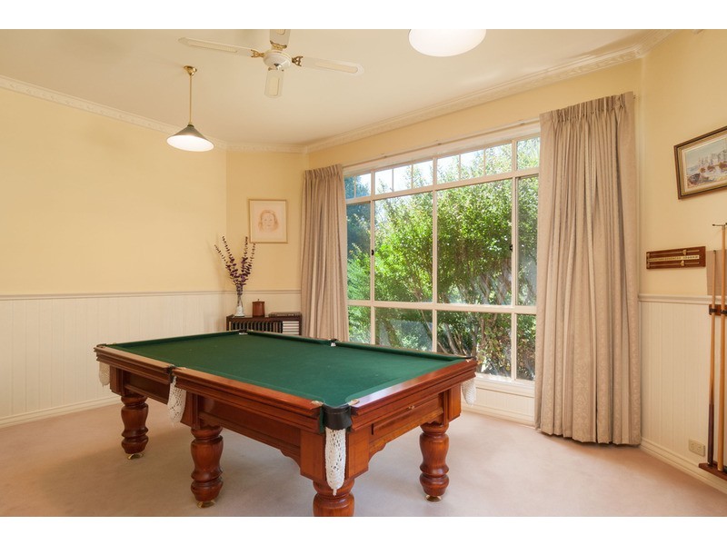 2 Denval Place, Mooroolbark VIC 3138